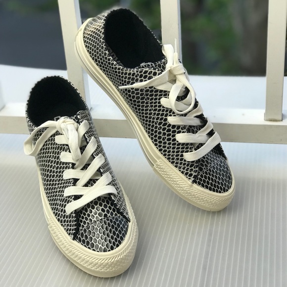 Converse Shoes - NWT Converse Gemma OX Black Mouse W AUTHENTIC